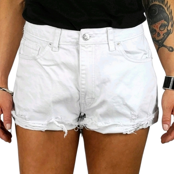 Forever 21 Denim Shorts Size 30 Mid Rise Cotton - Picture 1 of 5
